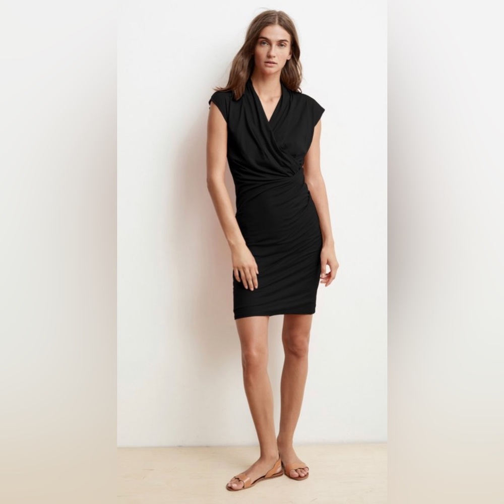 NWT - VELVET BY GRAHAM & SPENCER Omega Sheath Dress